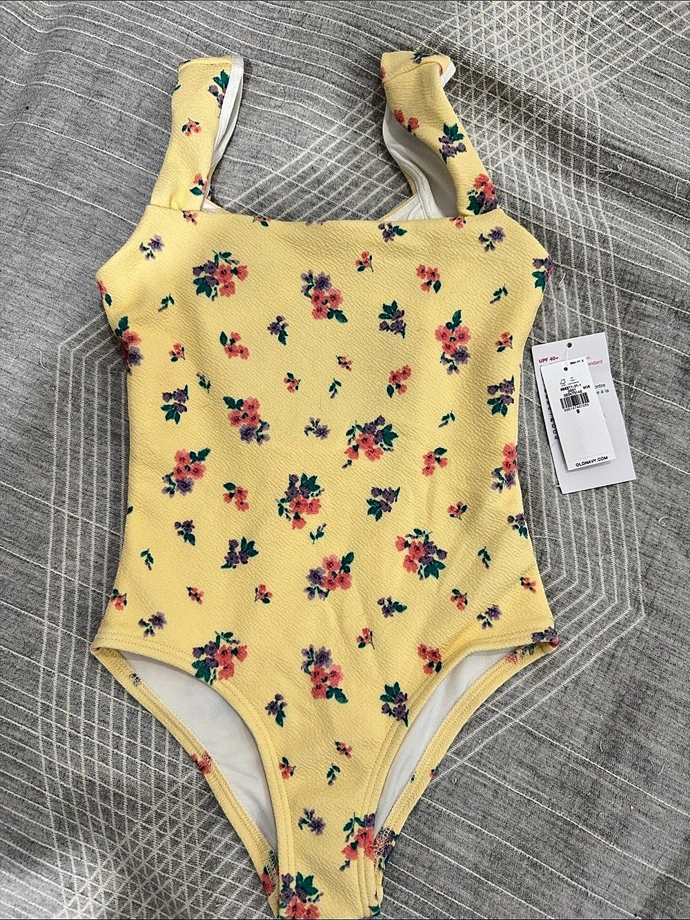 Old Navy Criss-Cross One-Piece Swimsuit Floral One-Piece Swimsuit Yellow Small 6